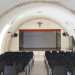 Attraversandola ci ritroviamo nellattuale teatro della scuola, un locale dalle grosse arcate in pietra che rappresentava un tempo la vecchia panetteria dellAlberotanza